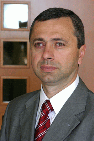 Ionuţ Simion va fi noul Country Managing Partner al PwC România Ionuţ Simion va fi noul Country Managing Partner al PwC România