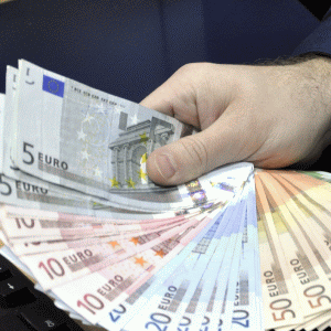 Teodorovici: "Vom pierde 4 miliarde de euro din fondurile alocate pentru perioada 2007-2013" Teodorovici: "Vom pierde 4 miliarde de euro din fondurile alocate pentru perioada 2007-2013"