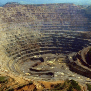 "Deva Gold a primit o nouă autorizaţie pentru exploatarea aurului la Certeju de Sus" "Deva Gold a primit o nouă autorizaţie pentru exploatarea aurului la Certeju de Sus"