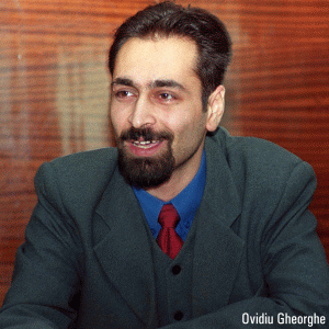 "Birocraţia excesivă din ultimii doi ani încetineşte progresul vinului românesc" "Birocraţia excesivă din ultimii doi ani încetineşte progresul vinului românesc"
