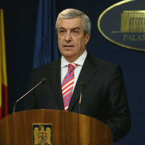 Călin Popescu Tăriceanu a precizat că este prea devreme să spună dacă actuala colaborare parlamentară a PSD şi ALDE cu UDMR s-ar putea transforma în colaborare guvernamentală. Călin Popescu Tăriceanu a precizat că este prea devreme să spună dacă actuala colaborare parlamentară a PSD şi ALDE cu UDMR s-ar putea transforma în colaborare guvernamentală.