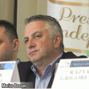 "Tot mediul privat ar trebui să trimită scrisori statului" "Tot mediul privat ar trebui să trimită scrisori statului"