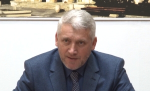 Adrian Ţuţuianu (Sursa foto: captură Youtube) Adrian Ţuţuianu (Sursa foto: captură Youtube)