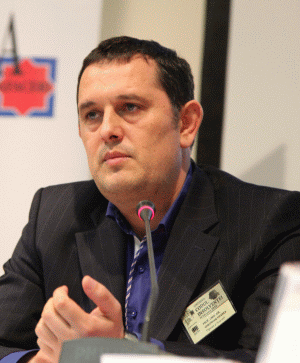 "Clienţii au liber la procese contra societăţilor amendate de autorităţile de concurenţă" "Clienţii au liber la procese contra societăţilor amendate de autorităţile de concurenţă"