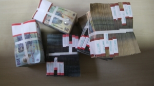 Darius Vâlcov, la ÎCCJ, în procesul în care este acuzat de trafic de influenţă, spălare de bani Darius Vâlcov, la ÎCCJ, în procesul în care este acuzat de trafic de influenţă, spălare de bani