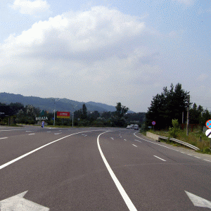 Investiţii pentru modernizarea reţelelor de străzi, de apă şi de canalizare ale oraşului Investiţii pentru modernizarea reţelelor de străzi, de apă şi de canalizare ale oraşului