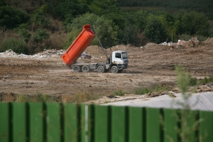Monitorizarea depozitelor de deşeuri, inclusă în atribuţiile poliţiei locale Monitorizarea depozitelor de deşeuri, inclusă în atribuţiile poliţiei locale