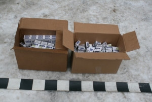 Aproape 100.000 de ţigări de contrabandă, în valoare de 50.000 lei, confiscate în Suceava Aproape 100.000 de ţigări de contrabandă, în valoare de 50.000 lei, confiscate în Suceava