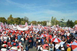 Protestul de joi al angajaţilor din Sănătate (Sursa foto: Facebook/ Federaţia SANITAS) Protestul de joi al angajaţilor din Sănătate (Sursa foto: Facebook/ Federaţia SANITAS)