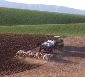 Contribuţia agriculturii la produsul intern brut a urcat cu 123% în perioada 2007 - 2016 Contribuţia agriculturii la produsul intern brut a urcat cu 123% în perioada 2007 - 2016