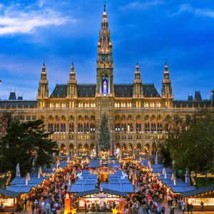 Turiştii români aleg târgurile de Crăciun din oraşele europene, pentru 1 decembrie Turiştii români aleg târgurile de Crăciun din oraşele europene, pentru 1 decembrie