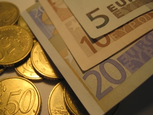 APIA a efectuat plăţi în avans pentru fermierii autohtoni de aproape 960 de milioane euro APIA a efectuat plăţi în avans pentru fermierii autohtoni de aproape 960 de milioane euro