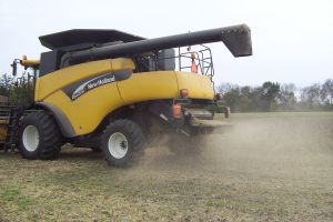Agricultorii vor primi fonduri mai mari pentru achiziţionarea motorinei Agricultorii vor primi fonduri mai mari pentru achiziţionarea motorinei