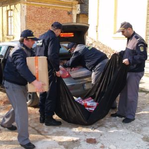 Creştere alarmantă pe piaţa neagră a tutunului Creştere alarmantă pe piaţa neagră a tutunului