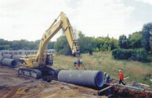 Proiect de peste două milioane de euro semnat astăzi pentru consolidarea sectorului de apă şi apă uzată din ţara noastră Proiect de peste două milioane de euro semnat astăzi pentru consolidarea sectorului de apă şi apă uzată din ţara noastră