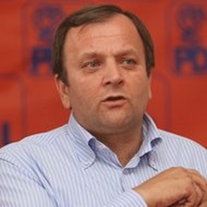 Introducerea în discuţie a autostrăzii Bacău-Braşov "este o diversiune" Introducerea în discuţie a autostrăzii Bacău-Braşov "este o diversiune"