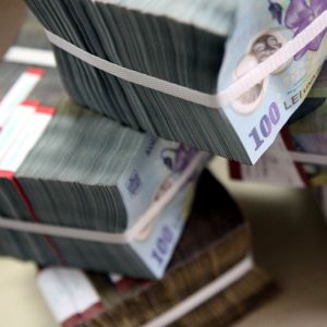 Ministerul Finanţelor a atras 500 milioane lei de la bănci Ministerul Finanţelor a atras 500 milioane lei de la bănci