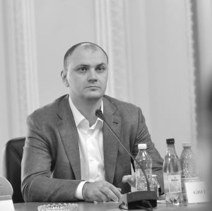 Sebastian Ghiţă Sebastian Ghiţă