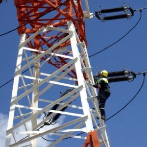 Acţionarii "Transelectrica" au aprobat investiţii de 420,7 milioane de lei, pentru 2018 Acţionarii "Transelectrica" au aprobat investiţii de 420,7 milioane de lei, pentru 2018