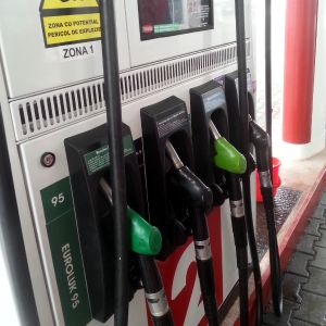 Trebuie să transpunem în legislaţia naţională Directiva privind calitatea benzinei şi a motorinei Trebuie să transpunem în legislaţia naţională Directiva privind calitatea benzinei şi a motorinei