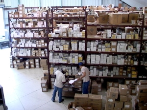 Comerţul cu ridicata a crescut în ianuarie cu 13,5% Comerţul cu ridicata a crescut în ianuarie cu 13,5%