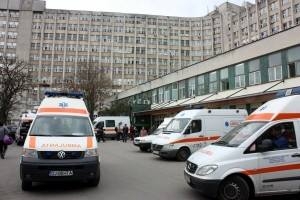 Angajaţii de la Spitalul de Urgenţă Craiova protestează pe fondul diminuării sporurilor Angajaţii de la Spitalul de Urgenţă Craiova protestează pe fondul diminuării sporurilor