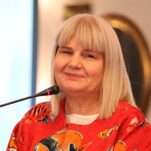 ANCA VLAD, PREŞEDINTELE FILDAS - CATENA GRUP ANCA VLAD, PREŞEDINTELE FILDAS - CATENA GRUP