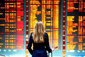 Peste 20.000 de pasageri afectaţi de zborurile anulate şi întârziate de pe aeroporturile din ţară Peste 20.000 de pasageri afectaţi de zborurile anulate şi întârziate de pe aeroporturile din ţară