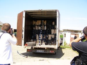 "Traficul cu ţigări de contrabandă - una dintre principalele infracţionalităţi de la graniţele ţării" "Traficul cu ţigări de contrabandă - una dintre principalele infracţionalităţi de la graniţele ţării"