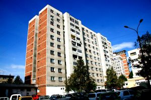 Este supraevaluată piaţa imobiliară? Depinde cine răspunde Este supraevaluată piaţa imobiliară? Depinde cine răspunde