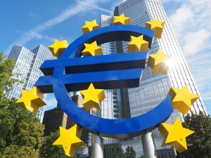 BCE are o soluţie de compromis pentru constituirea provizioanelor destinate NPL-urilor BCE are o soluţie de compromis pentru constituirea provizioanelor destinate NPL-urilor