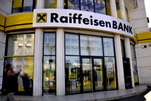 Profitul "Raiffeisen Bank" a crescut cu 74% Profitul "Raiffeisen Bank" a crescut cu 74%