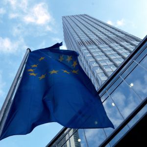 BCE menţine dobânzile şi reduce achiziţiile de obligaţiuni BCE menţine dobânzile şi reduce achiziţiile de obligaţiuni