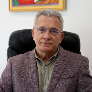 Conform lui Ioan Gânfălean, dacă până în 31 decembrie nu se vor ocupa posturile scoase la concurs, ele vor fi blocate. Iar instituţia nu poate transfera colegi din cadrul Avocatului Poporului, deoarece ar rămâne acele posturi blocate.
Conform lui Ioan Gânfălean, dacă până în 31 decembrie nu se vor ocupa posturile scoase la concurs, ele vor fi blocate. Iar instituţia nu poate transfera colegi din cadrul Avocatului Poporului, deoarece ar rămâne acele posturi blocate.