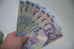 Fondurile private de pensii au plătit 322 de milioane către clienţi Fondurile private de pensii au plătit 322 de milioane către clienţi