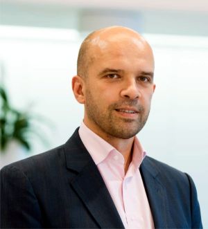 Dinu Bumbăcea: "La nivel global, companiile depăşesc stadiul primelor experimente în RPA şi văd, deja, rezultate precum îmbunătăţirea productivităţii, creşterea veniturilor, reducerea costurilor şi a riscurilor, servicii mai bune pentru clienţi şi angajaţi". Dinu Bumbăcea: "La nivel global, companiile depăşesc stadiul primelor experimente în RPA şi văd, deja, rezultate precum îmbunătăţirea productivităţii, creşterea veniturilor, reducerea costurilor şi a riscurilor, servicii mai bune pentru clienţi şi angajaţi".