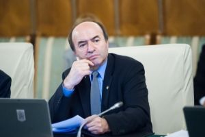 Tudorel Toader (Sursa foto: Twitter) Tudorel Toader (Sursa foto: Twitter)