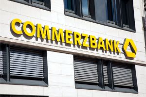 83% dintre angajaţii Commerzbank se opun fuziunii cu Deutsche Bank 83% dintre angajaţii Commerzbank se opun fuziunii cu Deutsche Bank