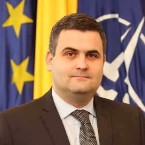 Gabriel Leş Gabriel Leş