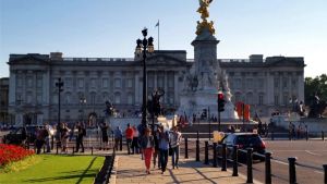 Salariile din Marea Britanie, în cel mai rapid ritm de creºtere din ultimii 11 ani Salariile din Marea Britanie, în cel mai rapid ritm de creºtere din ultimii 11 ani