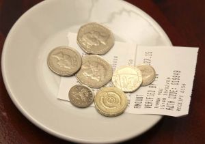 Hotelierii vor putea înregistra maximum 8% din veniturile obţinute astfel Hotelierii vor putea înregistra maximum 8% din veniturile obţinute astfel