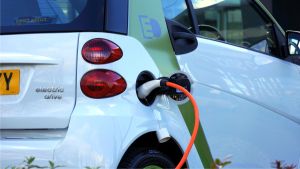 Vânzările de automobile electrice au scăzut în iulie pentru prima dată Vânzările de automobile electrice au scăzut în iulie pentru prima dată