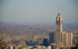 Arabia Saudită îşi deschide porţile turismului Arabia Saudită îşi deschide porţile turismului