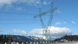 La 1 noiembrie, preţul maxim al electricităţii tranzacţionate pe Piaţa pentru Ziua Următoare (PZU) atinge maximul lunii, de 642 lei/MWh, potrivit OPCOM. La 1 noiembrie, preţul maxim al electricităţii tranzacţionate pe Piaţa pentru Ziua Următoare (PZU) atinge maximul lunii, de 642 lei/MWh, potrivit OPCOM.