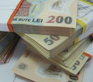Leul va continua să se deprecieze, în următorii ani Leul va continua să se deprecieze, în următorii ani