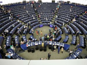 Rata de absorþie a banilor europeni, sub media UE Rata de absorþie a banilor europeni, sub media UE