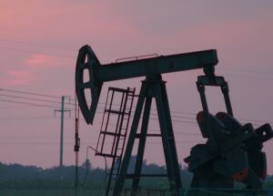 Preþul petrolului, în cel mai puternic declin sãptãmânal din ultimul an Preþul petrolului, în cel mai puternic declin sãptãmânal din ultimul an