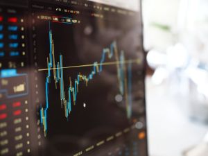 RCS&RDS a lansat o ofertã de obligaþiuni în valoare de 800 milioane euro RCS&RDS a lansat o ofertã de obligaþiuni în valoare de 800 milioane euro