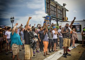 Protestele Black Lives Matter s-au extins şi în Franţa Protestele Black Lives Matter s-au extins şi în Franţa