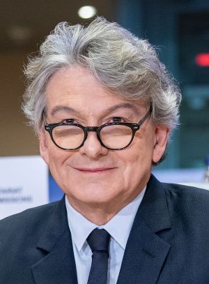 Thierry Breton vrea ca UE să aibă propria constelaţie de sateliţi pentru internet de mare viteză Thierry Breton vrea ca UE să aibă propria constelaţie de sateliţi pentru internet de mare viteză